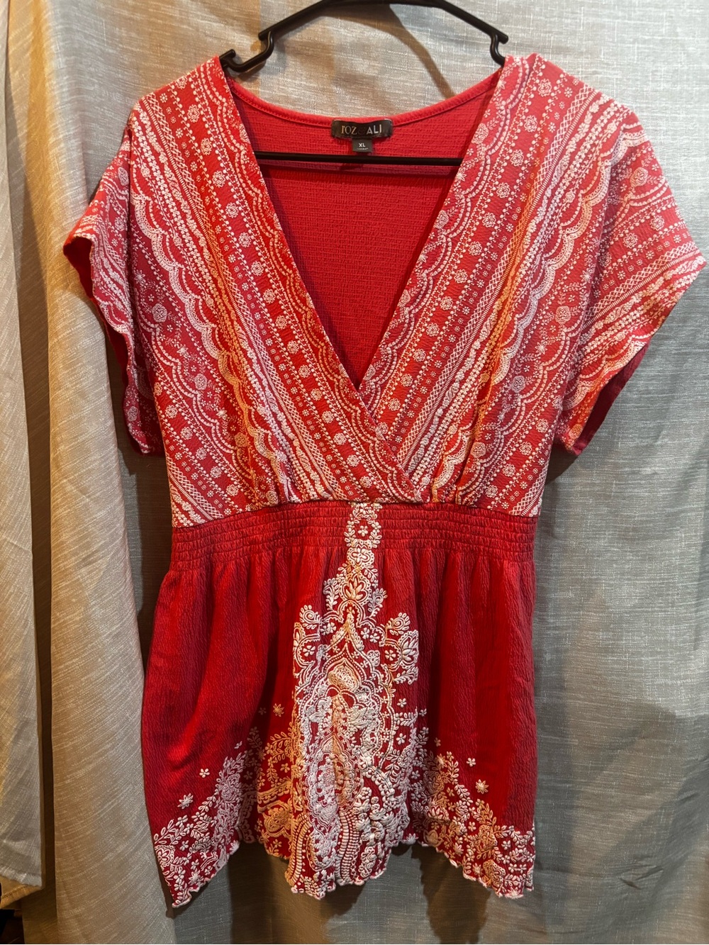 Roz & Ali Red White Printed V-Neck Peplum Tunic